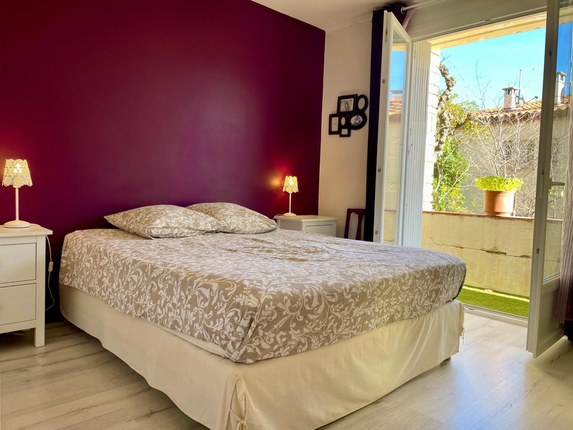 Au Coeur Et Au Calme De Bandol, Parking Et Climatisation Apartment Luaran gambar